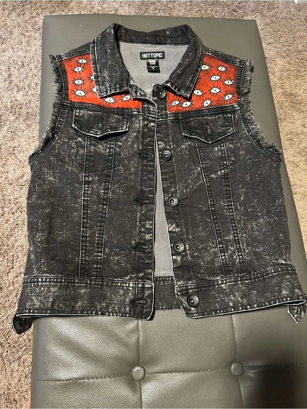 Hot Topic Black Washed Denim Vest with Red Eye-Print Yoke